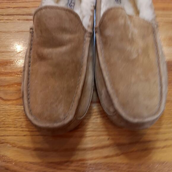 UGG Men's - US 10 - Casual Comfort Suede Slipper Loafers CHESTNUT - Picture 9 of 10